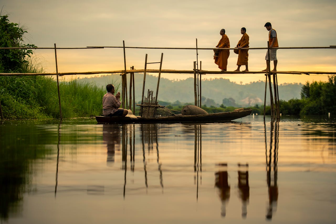 https://www.pexels.com/@sippakorn-yamkasikorn-1745809/