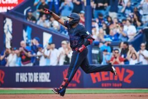 Witt, Wacha pace Royals in 9-3 win over Jays​Globalnews Digital​
