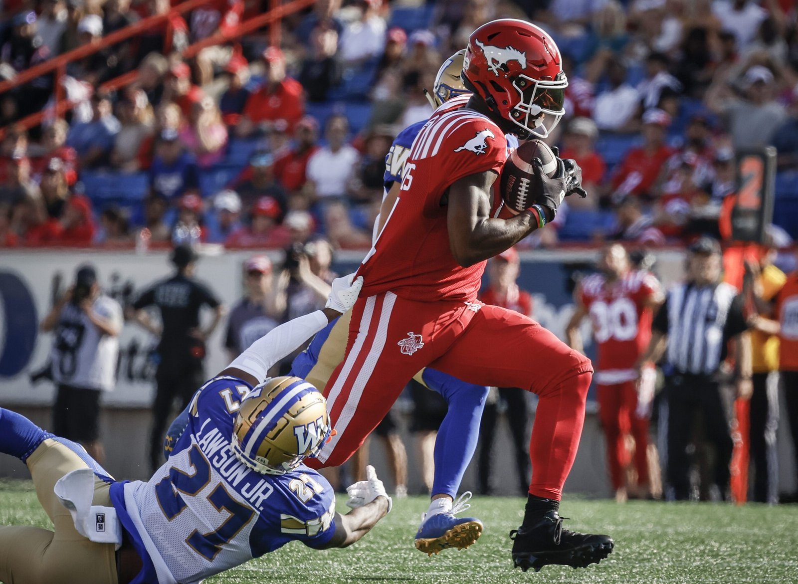 Last-second field goal by Paredes lifts Stamps to 28-27 win over Bombers​Globalnews Digital​