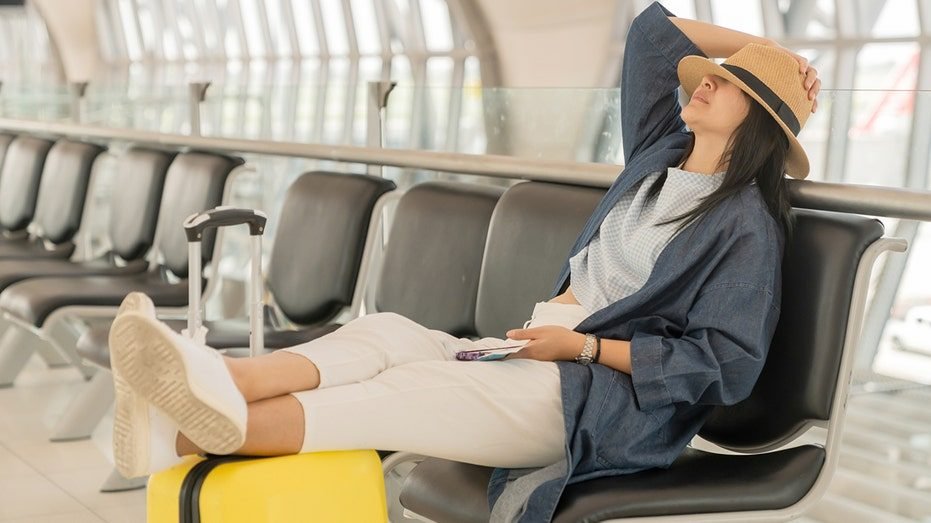 The best secret weapons to prevent and overcome jetlag from travel, says doctor​​