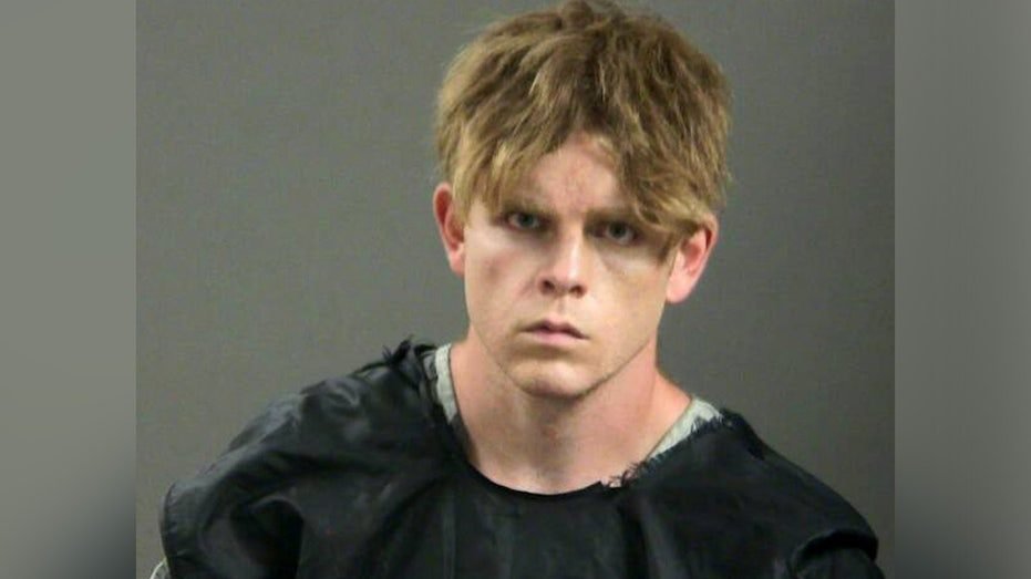 Video shows Arkansas hiking murder suspect arrested mid-haircut​​