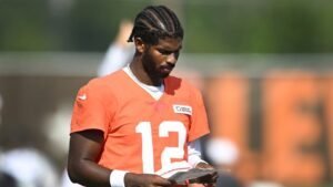 Shedeur Sanders’ practice abbreviated due to shoulder soreness as fellow QB returns from injury​​